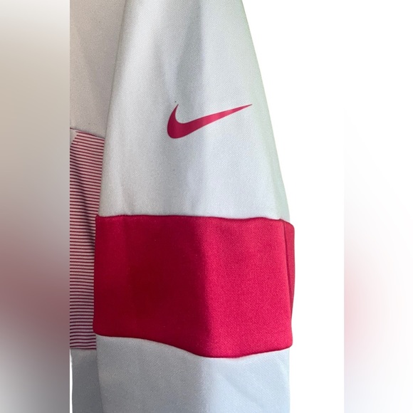 NWOT Nike Gray and Pink Hoodie - Picture 3 of 6